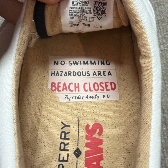 Sperry x Jaws White Canvas Sneakers with Shark Print main image 4